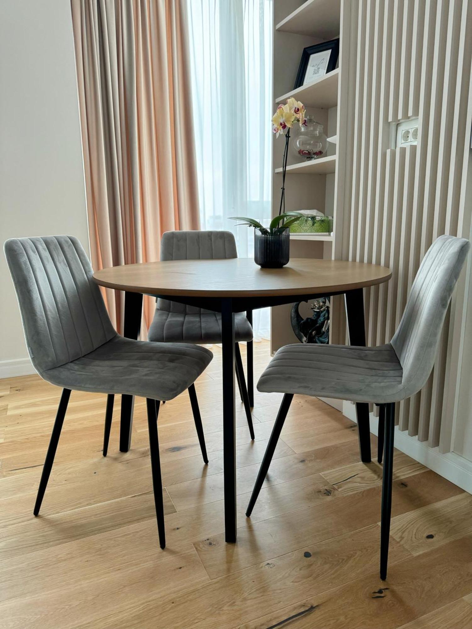 Stylish Apartment Getaway With Self Check-In And Free Parking Lot Arad Esterno foto